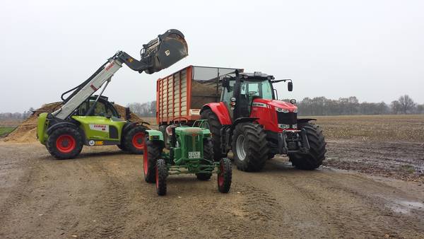 Normag K12a (vorne) und Massey Ferguson 7620 (hinten)